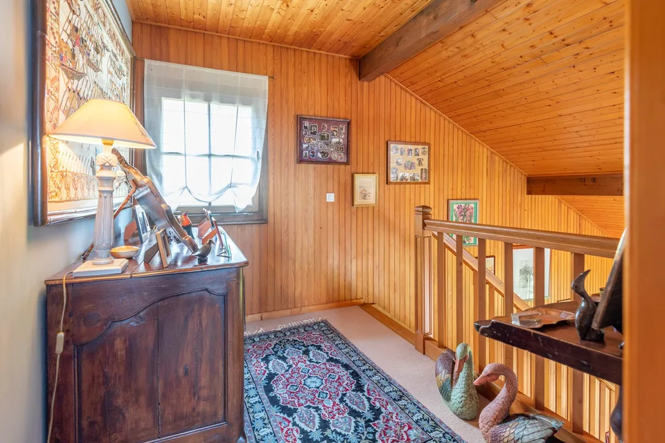 Chalet avec vue exceptionnelle Lac Léman & Mont Blanc   2 logements   227 m²