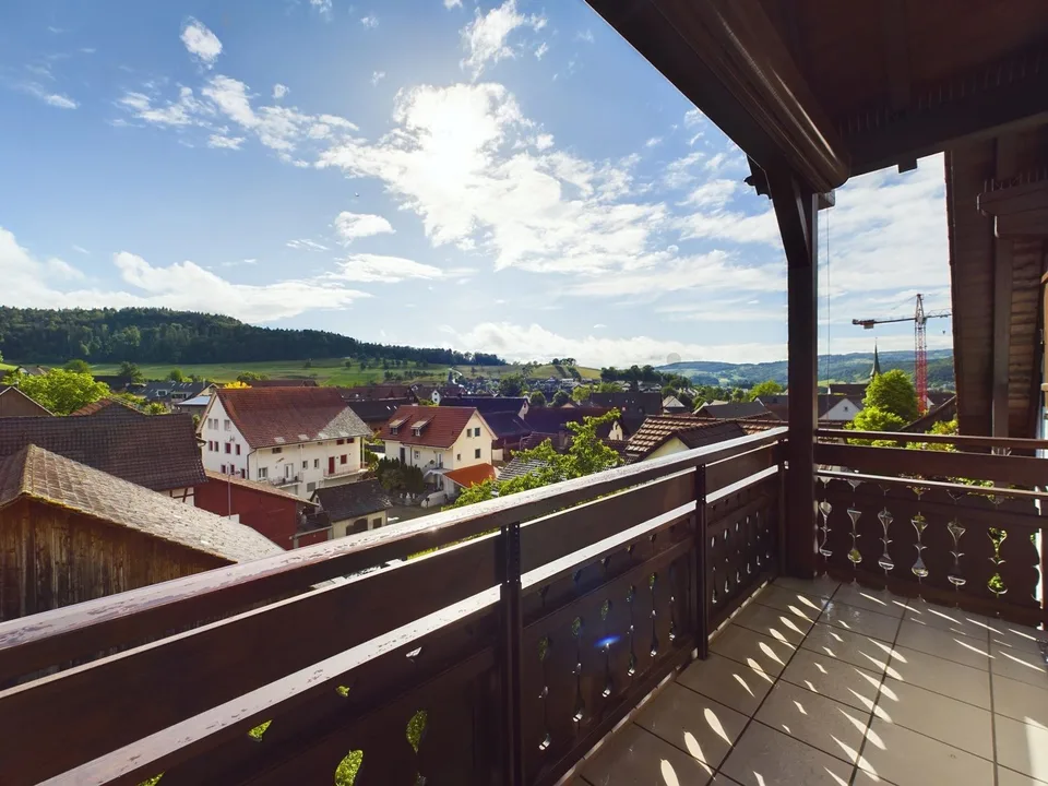 First-class 4.5-room apartment in Weiach with a wonderful view