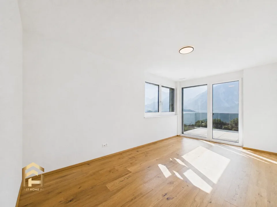 Grosszügige 5.5 Terrassenwohnung mit freiem Blick über das Rhonetal