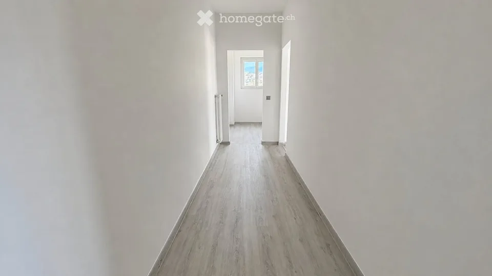 Moderne 2.5-Zimmer-Wohnung in Chiasso, strategische Lage