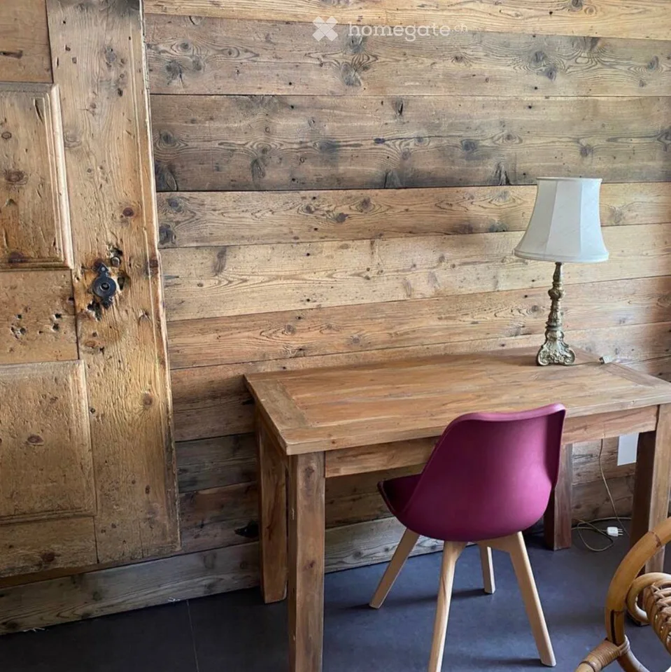 Exceptional and versatile multi-family house with horse stable