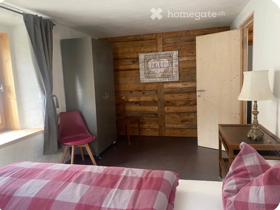 Exceptional and versatile multi-family house with horse stable
