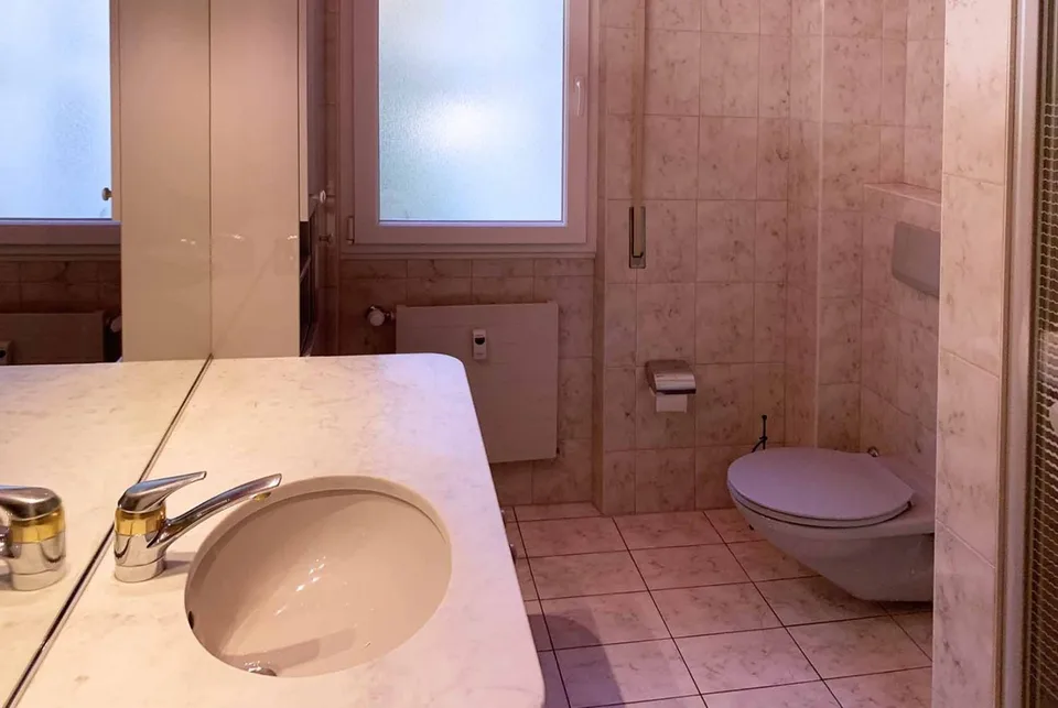 GROßES 3.5 ZIMMER-WOHNUNG MIT BALKON UND SEEBLICK IN CAMPIONE