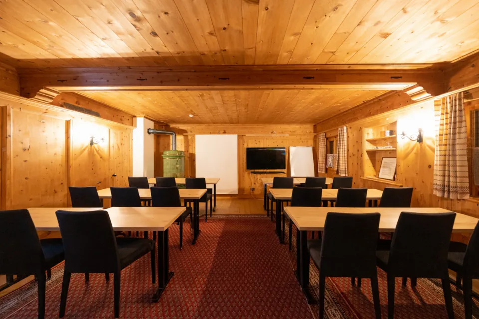 EINMALIGE CHANCE: Crusch Alba - betriebsbereites Hotelensemble in S-Charl
