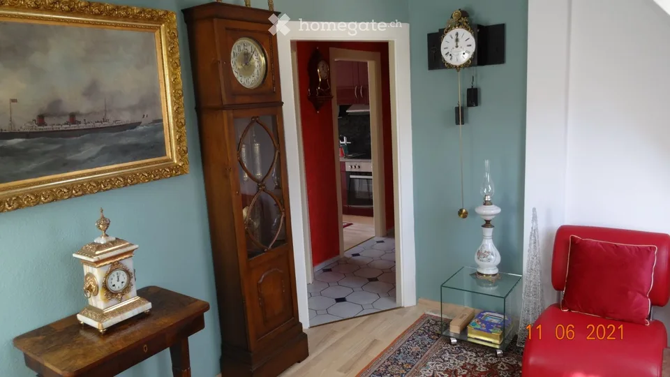 möbilierte 2 1/2 Zimmer Dachwohnung