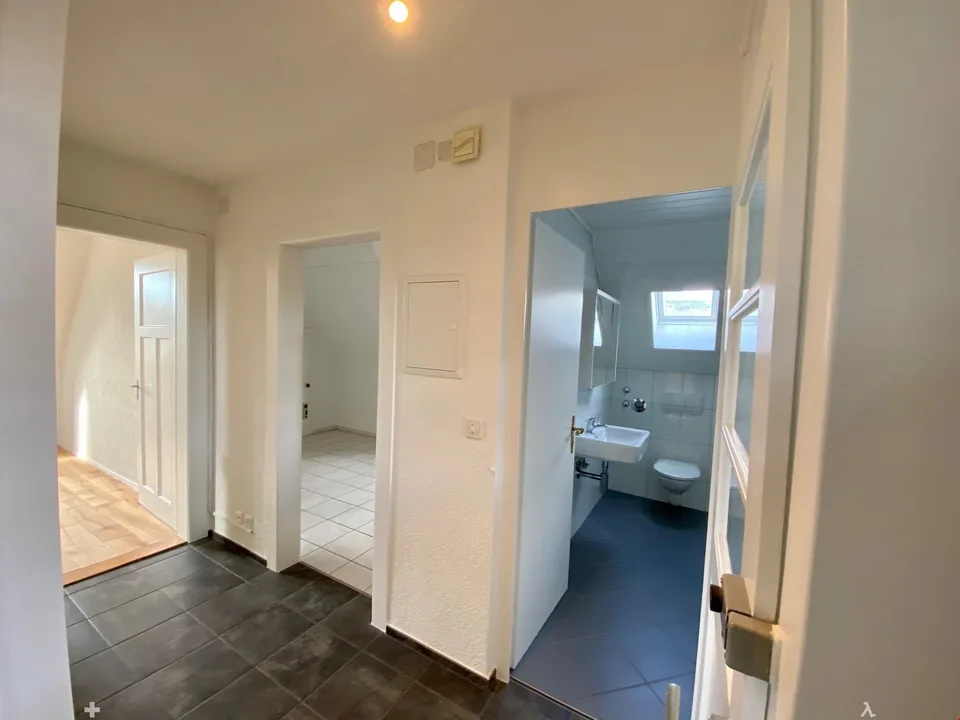 Schöne 2.5 Zimmerwohnung Biel/Bienne