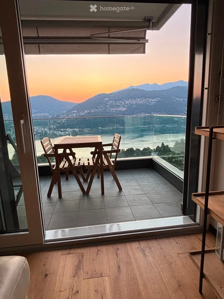 Appartamento con spettacolare vista lago