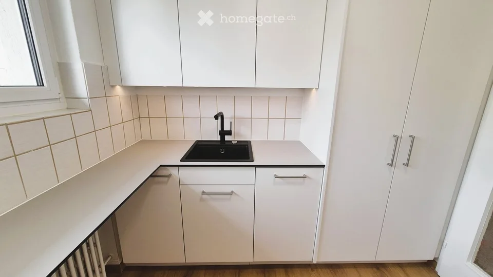 Total renovierte, trendige Wohnung im Herzen von Zürich-Altstetten!