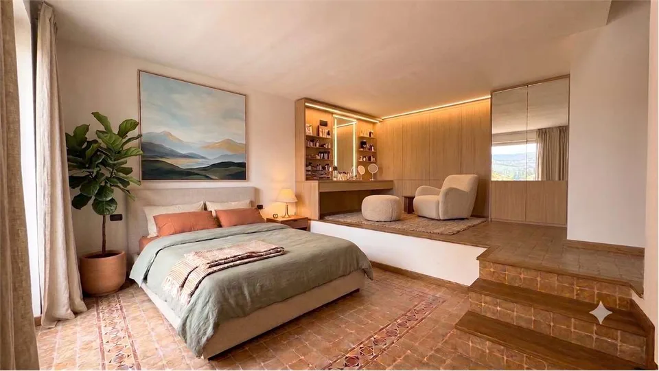 Elegantes Duplex mit Seeblick, Pool und Panoramaterrassen