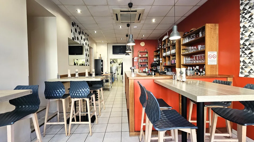 Bar-Restaurant Valserhône (01)