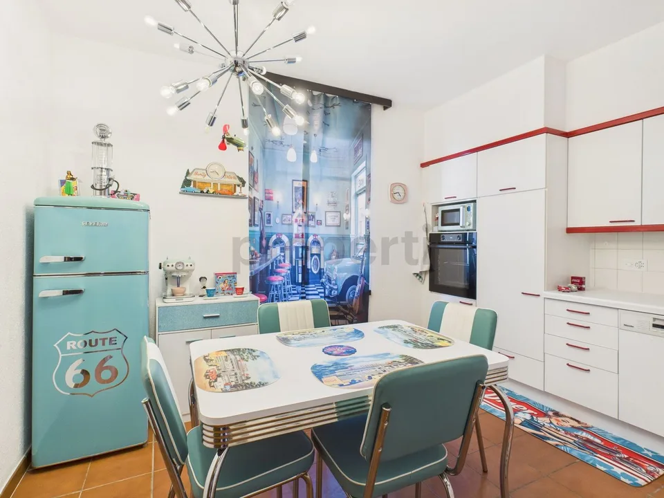 Casa bifamiliare a Viganello con vista su Lugano - ideale come residenza o investimento