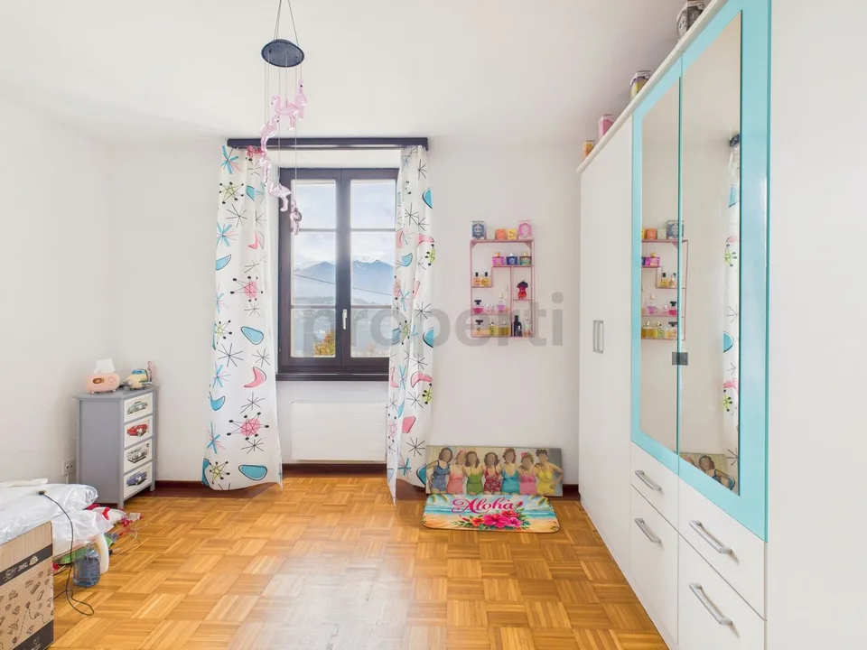 Casa bifamiliare a Viganello con vista su Lugano - ideale come residenza o investimento