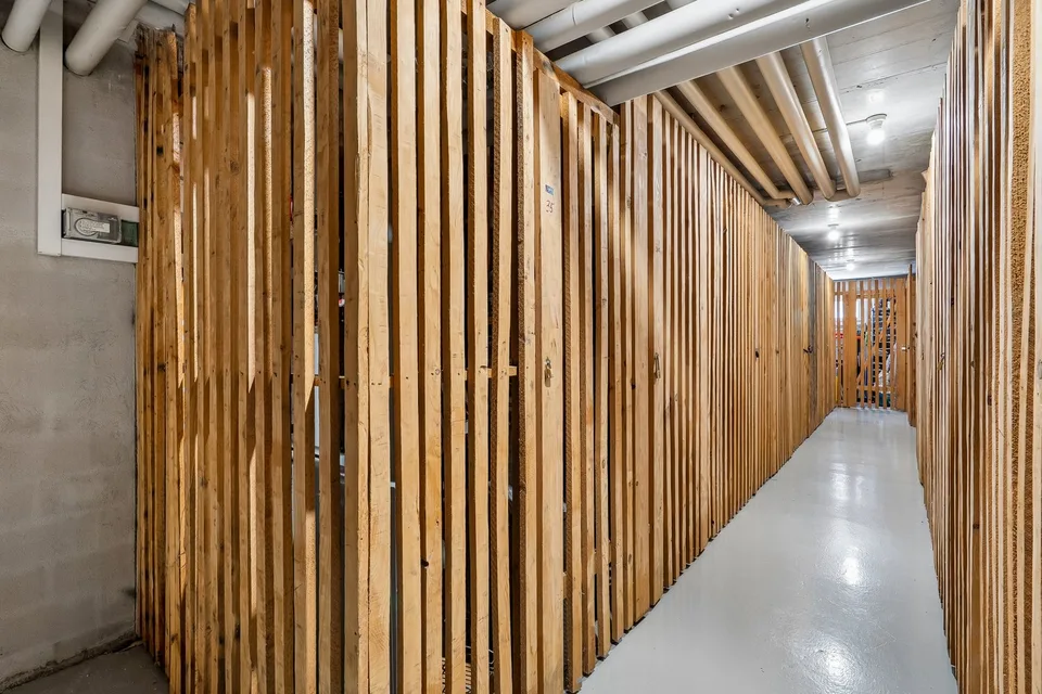 Grosszügige 3.5-Zimmer-Wohnung mit sonnigem Sitzplatz in ruhiger Lage in Zürich-Seebach