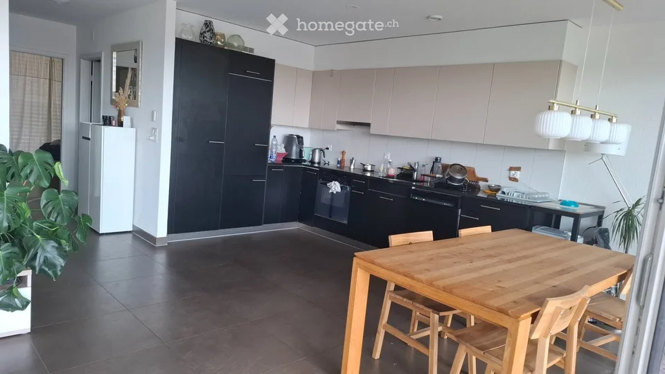 Helles Wohnung in Mont-sur-Lausanne