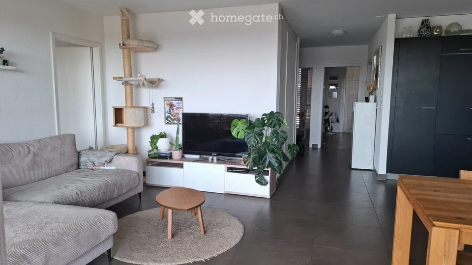 Helles Wohnung in Mont-sur-Lausanne