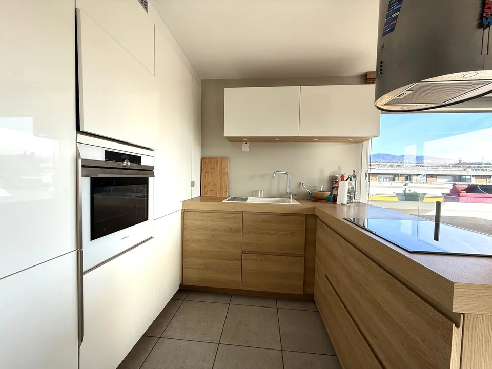 Appartement T3 en attique avec terrasse exceptionnelle à Vetraz Monthoux