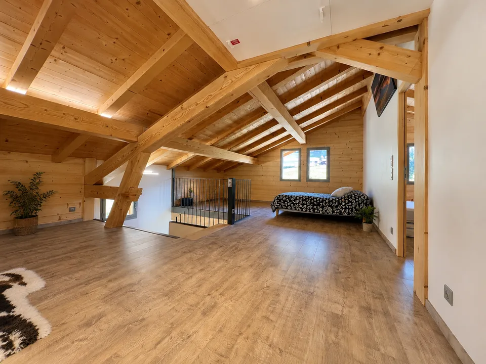 Magnifiziertes Chalet mit 110 m² Garagen und Panoramablick auf die Berge