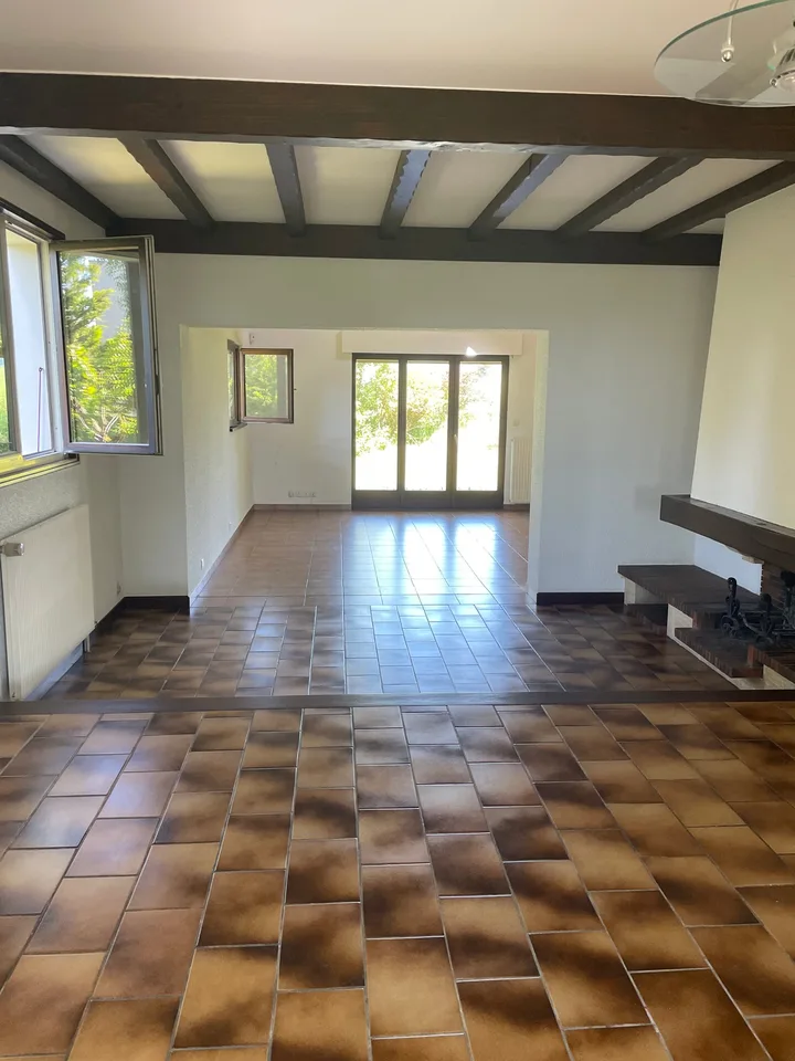 Großes Familienhaus in Prévessin-Moëns