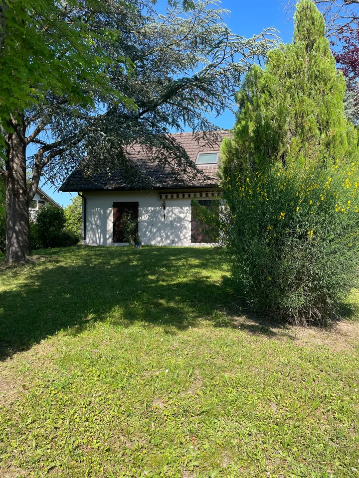 Großes Familienhaus in Prévessin-Moëns