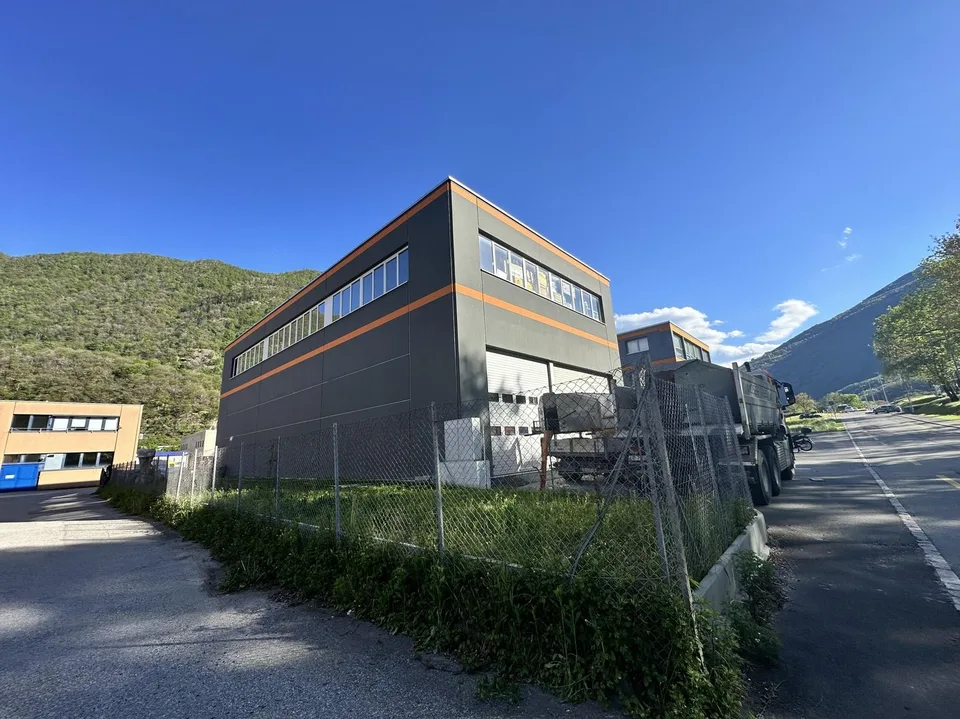 2 new administrative and artisanal buildings in Mezzovico