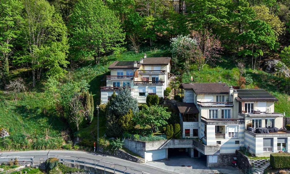 VILLA DI 5.5 LOCALI CON VISTA SUL LAGO MAGGIORE A PIANEZZO