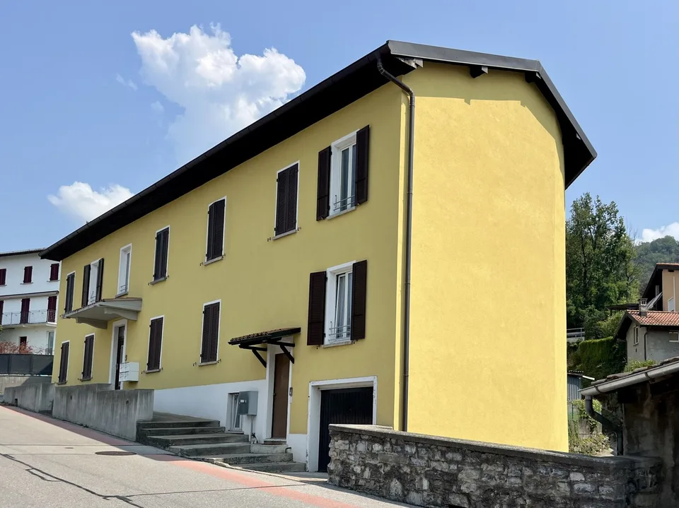 OCCASION - 2,5 PIÈCES APPARTEMENT À MORBIO INFERIORE RÉNOVÉ