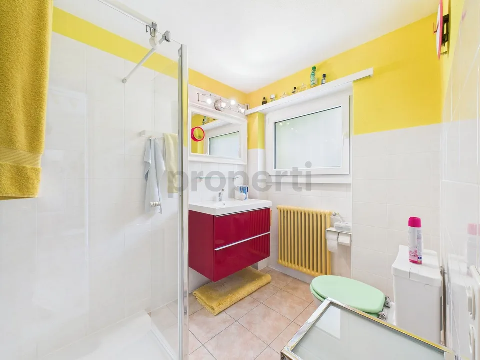 Traumhafte Villa in Pura mit herrlichem Seeblick und privatem Pool - Splendida villa a Pura con magnifica vista lago e piscina privata