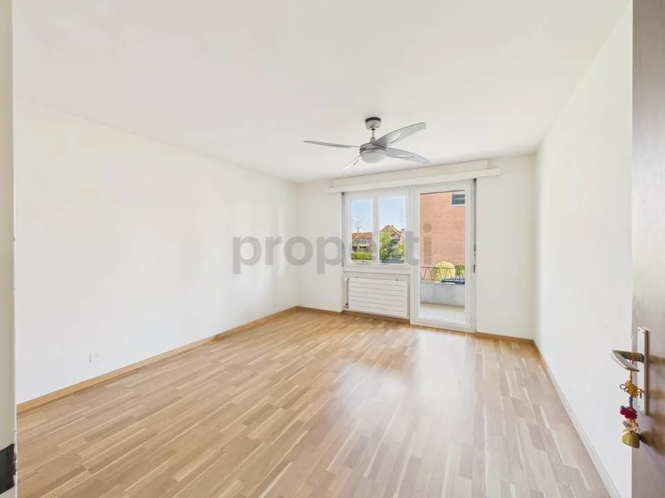 4.5-Zi.-Einfamilienhaus | Balkon, Doppelgarage und top Lage in Safnern