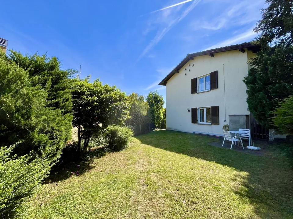 CASA BIFAMILIARE 7 LOCALI CON VISTA APERTA A TORRICELLA