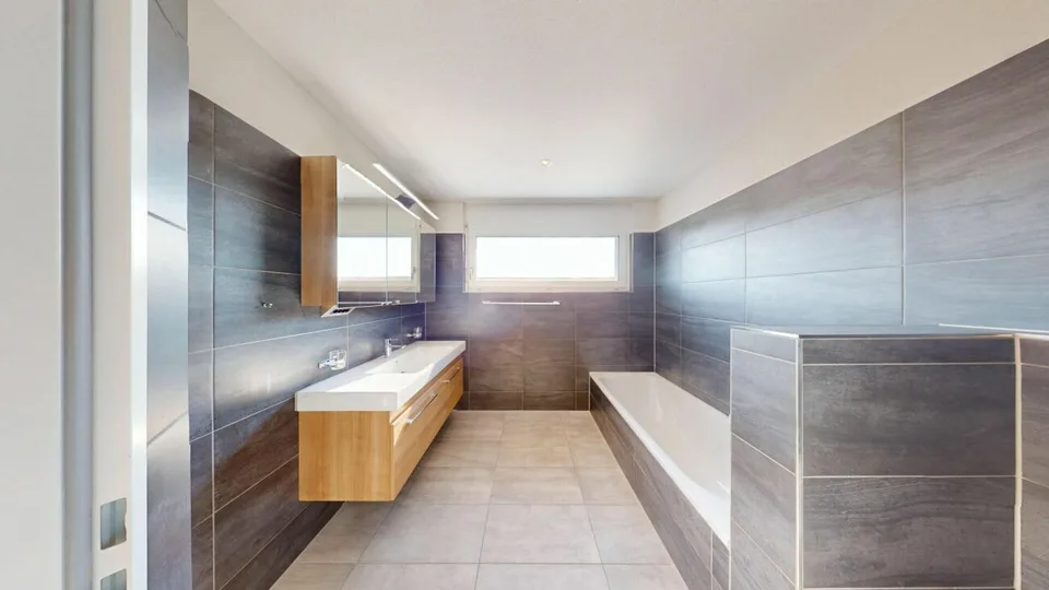 Wohnen wie im Einfamilienhaus: 5.5-Zimmer-Maisonette auf 168 m² nahe der Aare
