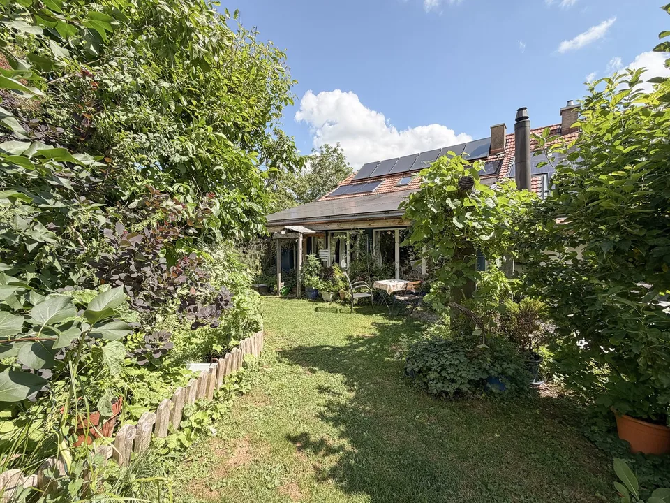 Two-party house with studio, plot with great development potential – photo 8 of 30