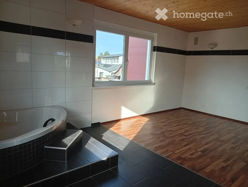 Traumhafte 5.5 Maisonettewohnung per sofort verfügbar – Foto 3 von 13