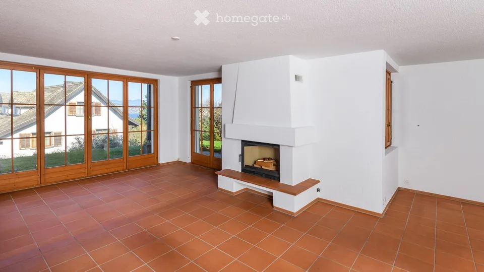 Grosszügige 3.5-Zimmer-Wohnung mit Garten und Seesicht in Wädenswil