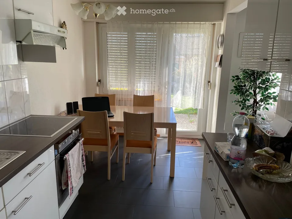 Charmante 3.5-Zimmer-Wohnung im EG mit Gartensitzplatz in Mümliswil