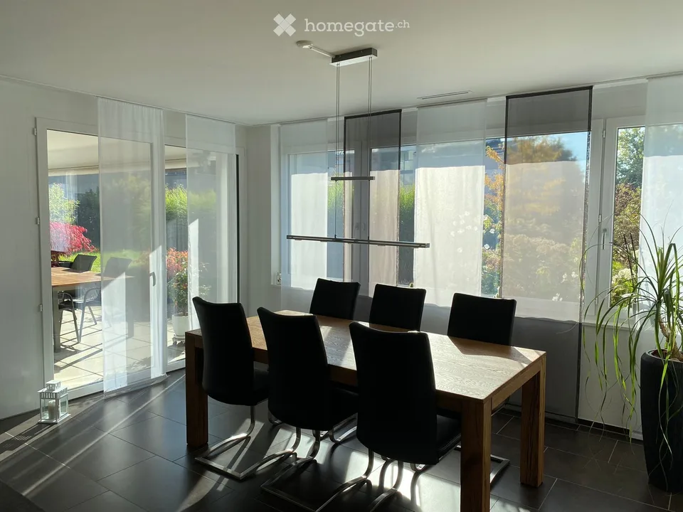 102 m² MINERGIE-Gartenwohnung mit rund 88 m² Aussenfläche