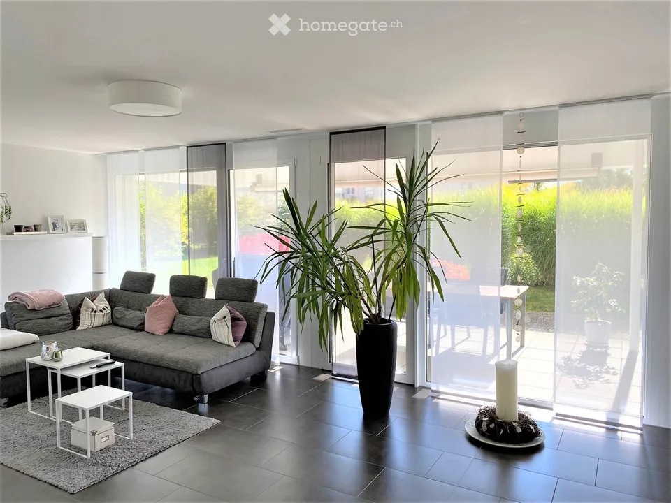 102 m² MINERGIE-Gartenwohnung mit rund 88 m² Aussenfläche