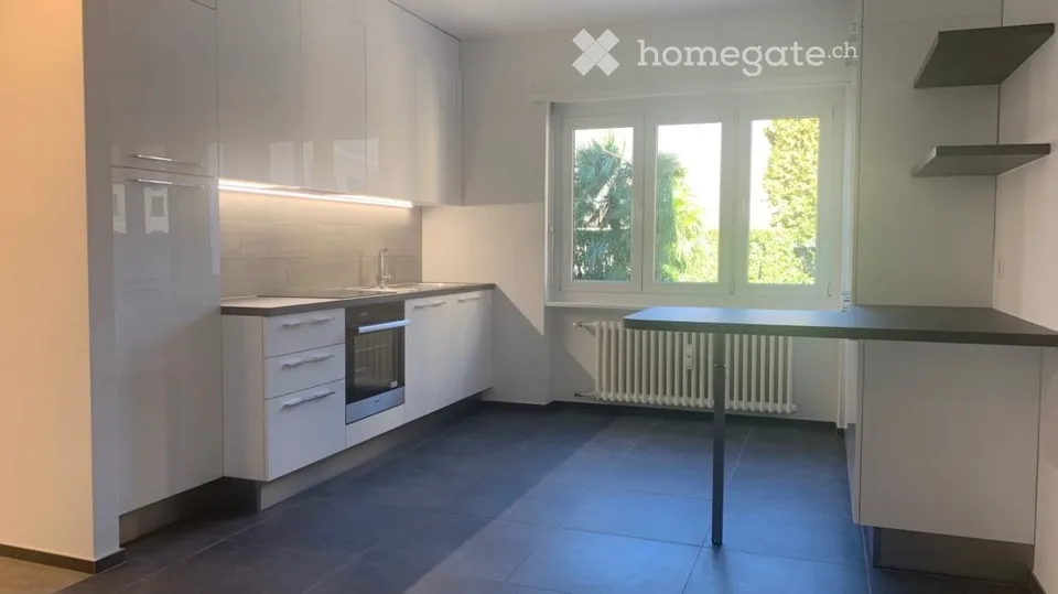 3 Zimmer renoviert in Bellinzona, wenige Minuten vom EOC