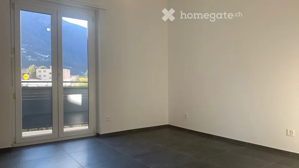 3 Zimmer renoviert in Bellinzona, wenige Minuten vom EOC