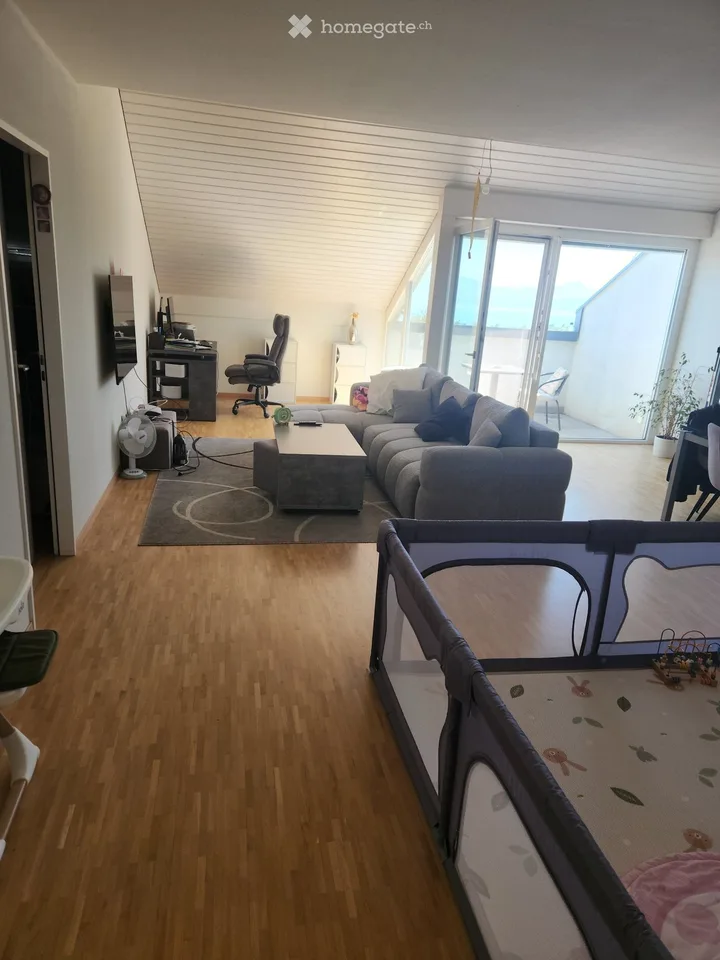 Superbe appartement de 4,5 pièces avec balcon et vue sur lac