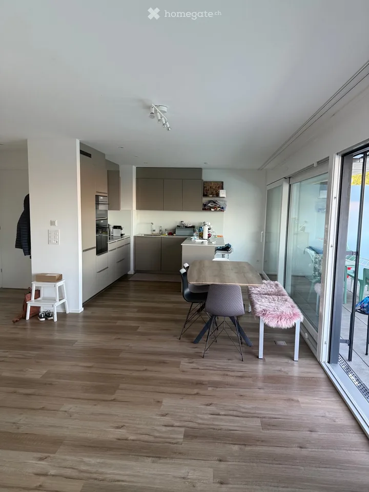 Außergewöhnliche 4.5-Zimmer-Wohnung mit großer Terrasse
