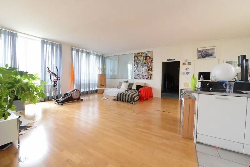 JETZT zu mieten: Wohnen im Loftformat auf 165m2 plus 50m2 Innenhof