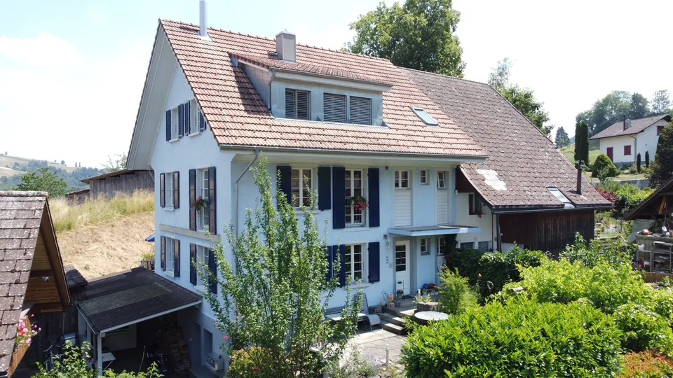 Charmante Doppelhaushälfte mit 2 Wohnungen an ruhiger Lage in Oberburg