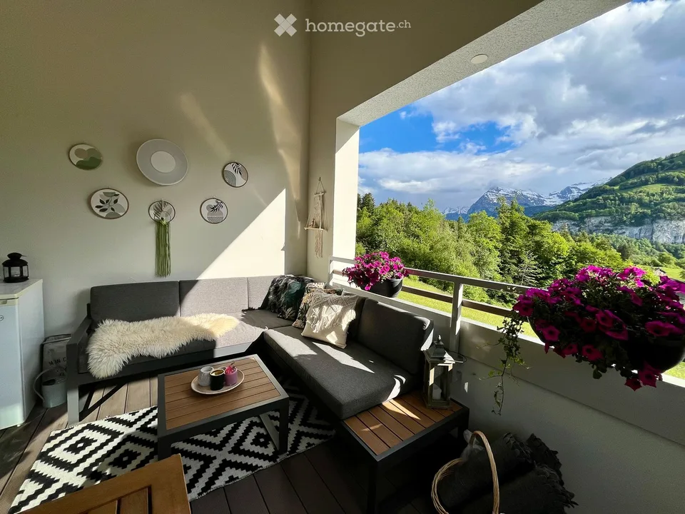 Exklusive 4.5-Zimmer-Maisonette | 122 m² | Loggia | Bergsicht