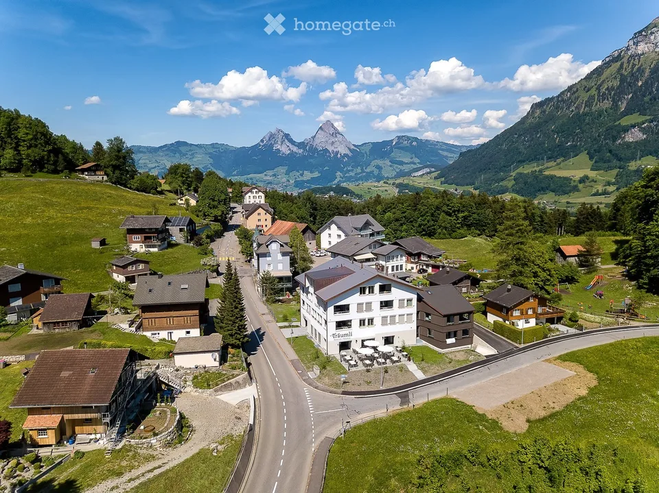 Exklusive 4.5-Zimmer-Maisonette | 122 m² | Loggia | Bergsicht