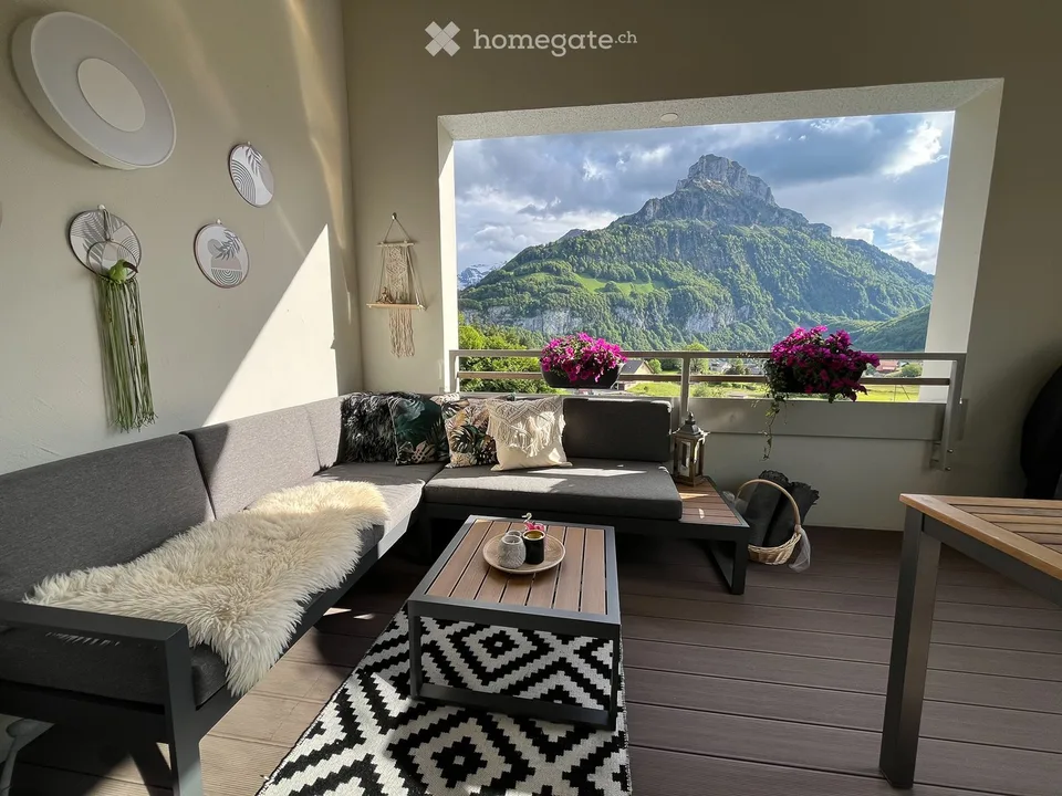 Exklusive 4.5-Zimmer-Maisonette | 122 m² | Loggia | Bergsicht