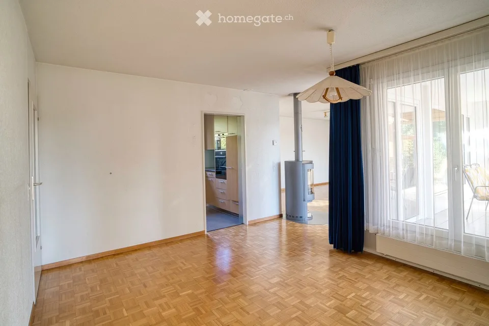 Familienfreundliches 5.5-Zimmer-Doppeleinfamilienhaus in Oberrohrdorf