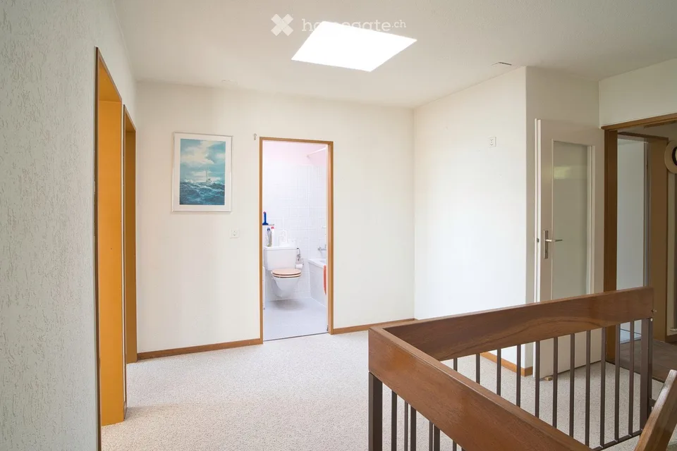 Familienfreundliches 5.5-Zimmer-Doppeleinfamilienhaus in Oberrohrdorf