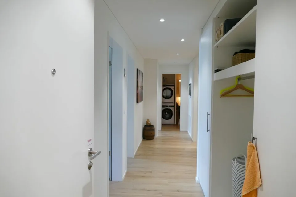 Appartamento di 4,5 locali al piano terra con area di giardino