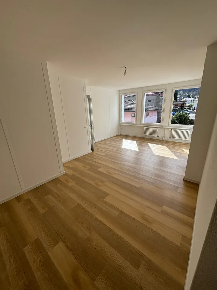 Büro in der Stadtmitte zu vermieten, 53 m2 renoviert