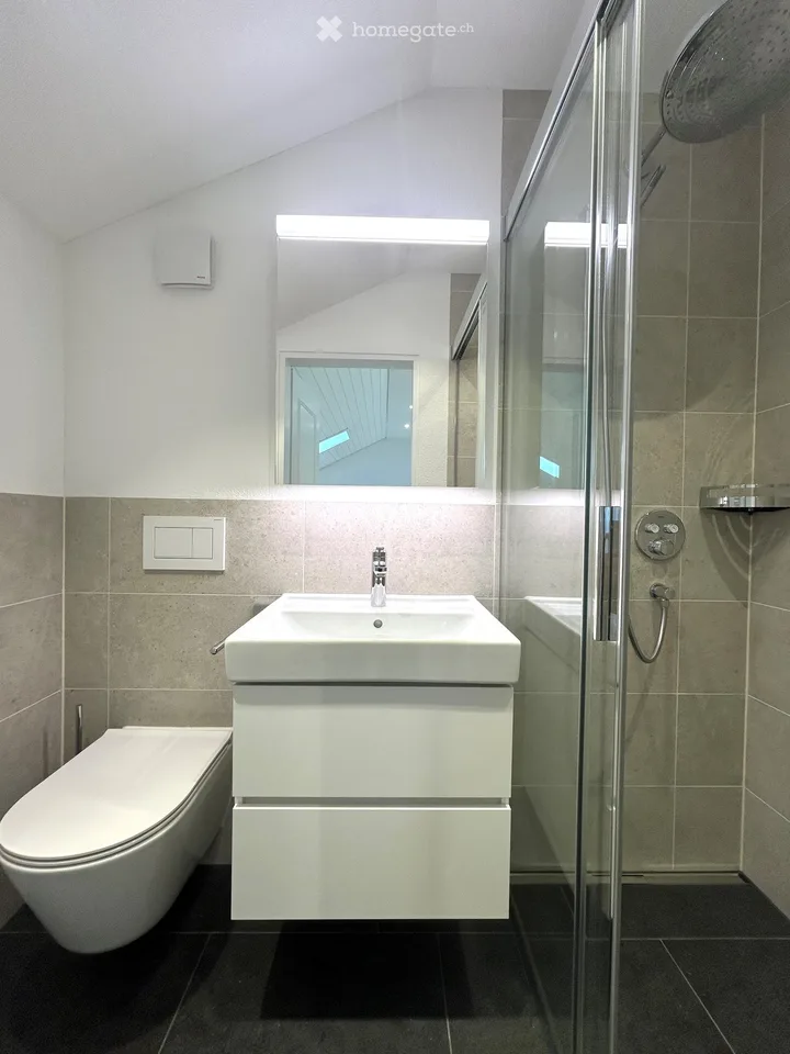 Attractive 4.5-room maisonette apartment with lake view in Küsnacht ZH